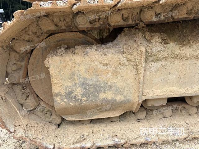 右側(cè)行走馬達(dá)蓋板(行走機構(gòu)) 右側(cè)行走馬達(dá)蓋板(行走機構(gòu))