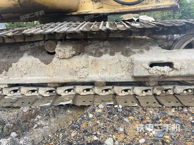 右驅(qū)動輪（行走機構）