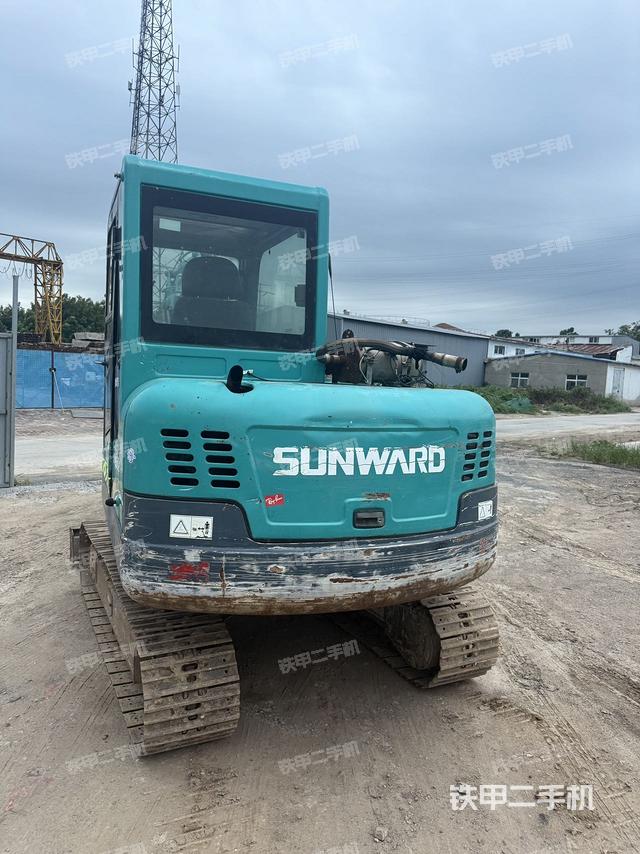 驾驶室整体（整机外观）