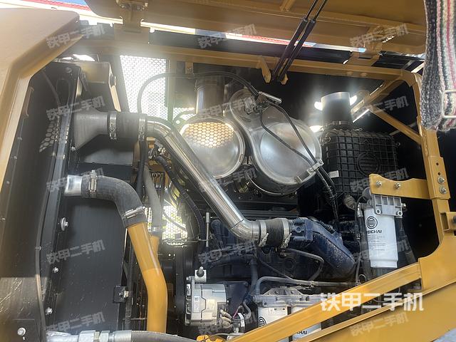 發(fā)動機(jī)左側(cè)(整機(jī)外觀及大件) 發(fā)動機(jī)左側(cè)(整機(jī)外觀及大件)