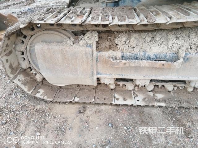 右导向轮(行走机构) 右导向轮(行走机构)