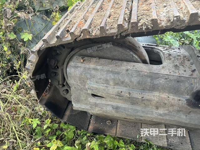 左侧行走马达盖板(行走机构) 左侧行走马达盖板(行走机构)