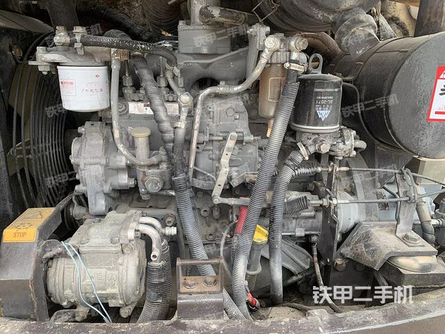 发动机整体俯视(整机外观) 发动机整体俯视(整机外观)