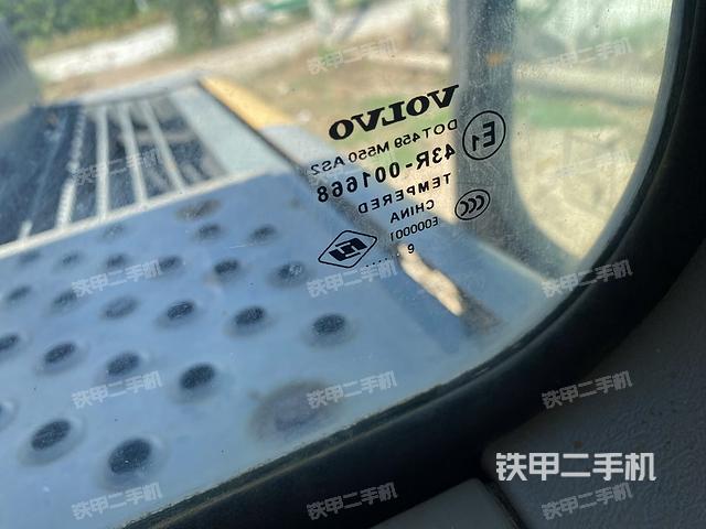 后窗玻璃角標(biāo)(駕駛室部分) 后窗玻璃角標(biāo)(駕駛室部分)