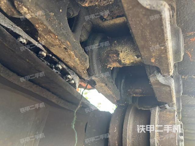右侧行走马达盖板(行走机构) 右侧行走马达盖板(行走机构)