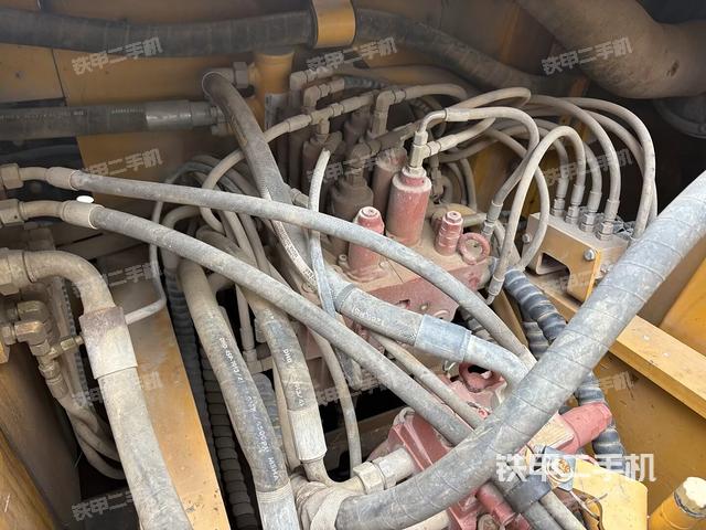 發(fā)動機室(上車部件) 發(fā)動機室(上車部件)