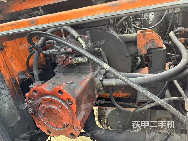 液压泵斜45 左(大件舱室) 液压泵斜45 左(大件舱室)