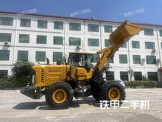 山东临工L955H国四装载机实拍图片