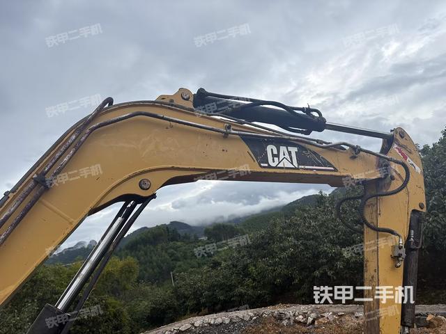 小臂整體左后（工作和回轉(zhuǎn)裝置）