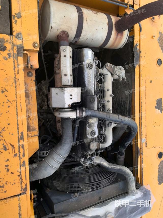 發(fā)動(dòng)機(jī)整體俯視(整機(jī)外觀) 發(fā)動(dòng)機(jī)整體俯視(整機(jī)外觀)