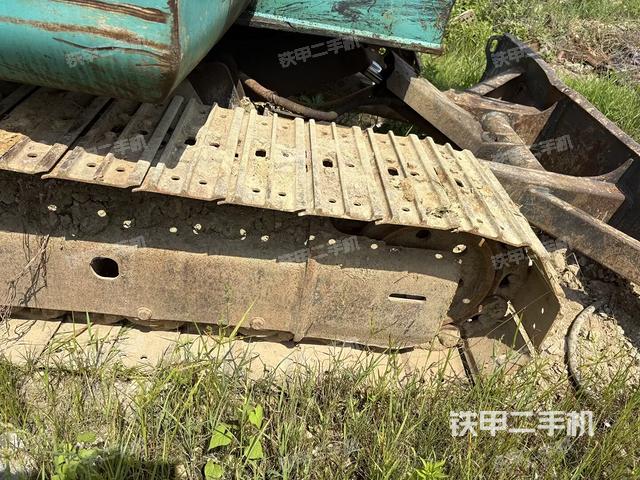 左側(cè)履帶整體?(行走機(jī)構(gòu)) 左側(cè)履帶整體?(行走機(jī)構(gòu))