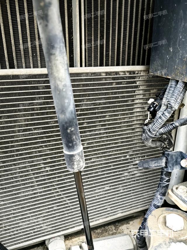 散熱器室(大件艙室) 散熱器室(大件艙室)