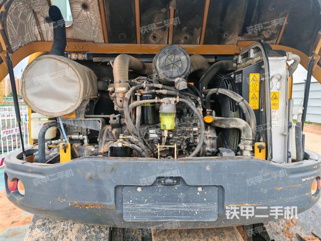 發(fā)動(dòng)機(jī)整體俯視(整機(jī)外觀) 發(fā)動(dòng)機(jī)整體俯視(整機(jī)外觀)