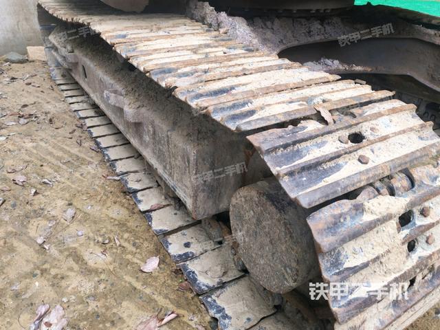 右側(cè)履帶整體(行走機(jī)構(gòu)) 右側(cè)履帶整體(行走機(jī)構(gòu))