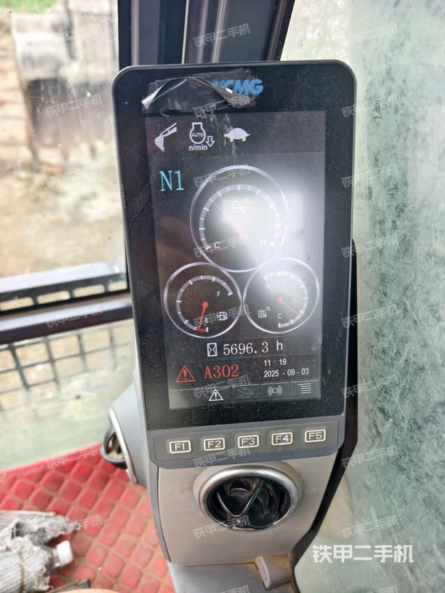 小時(shí)表(駕駛室部分) 小時(shí)表(駕駛室部分)