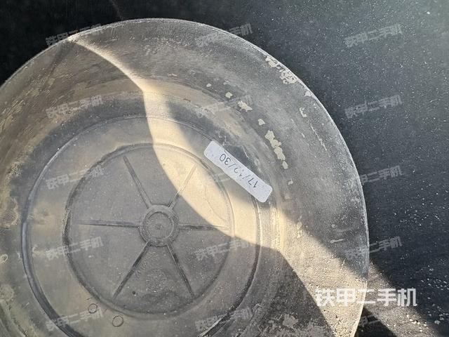 電瓶(大件艙室) 電瓶(大件艙室)