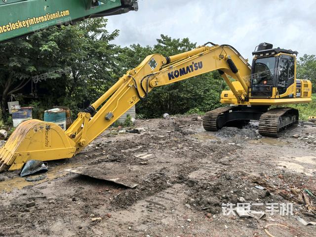小松PC200-8挖掘機(jī)