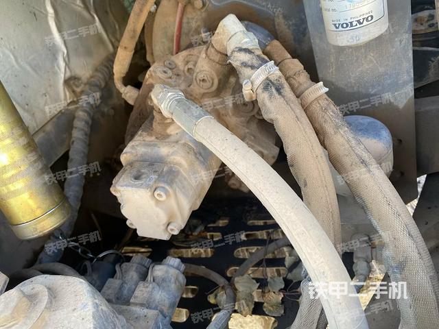 液壓泵室(大件艙室) 液壓泵室(大件艙室)