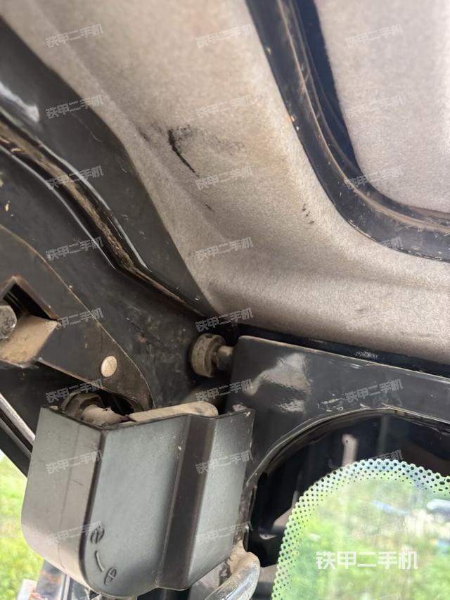 座椅后部(駕駛室部分) 座椅后部(駕駛室部分)