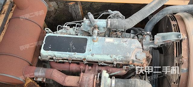 發(fā)動機整體俯視(整機外觀) 發(fā)動機整體俯視(整機外觀)