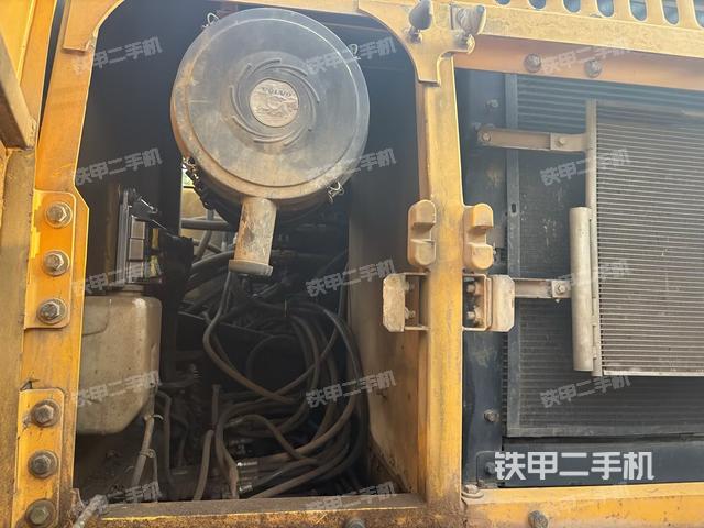液压泵室(大件舱室) 液压泵室(大件舱室)