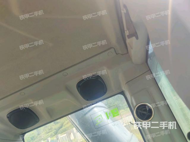 駕駛室左后45度(駕駛室部分) 駕駛室左后45度(駕駛室部分)