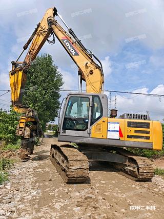 雷沃重工FR210E2-H挖掘机实拍图片