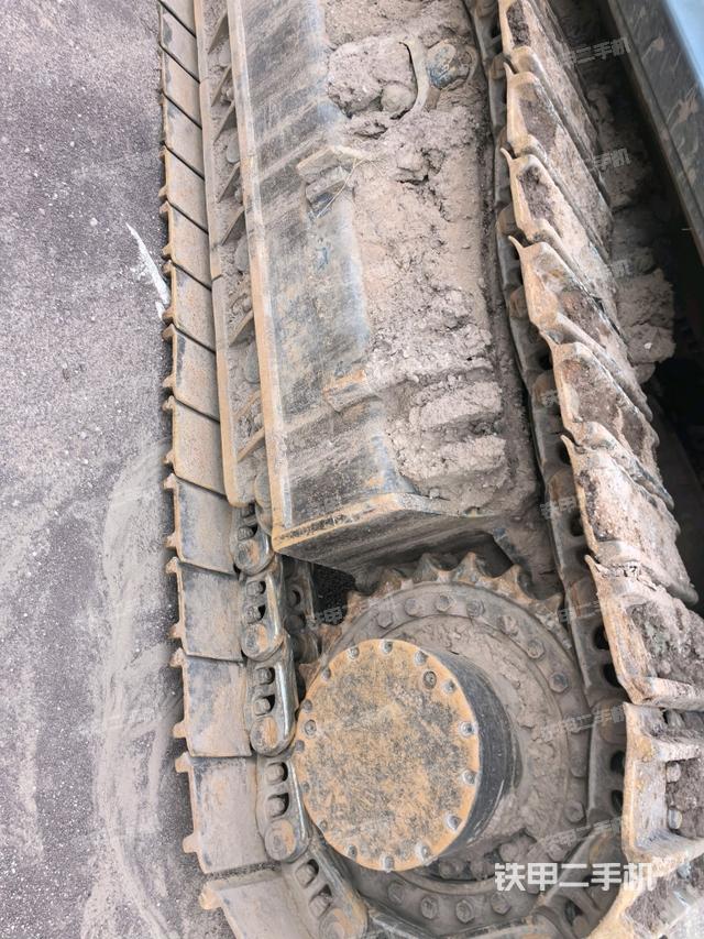 右侧履带整体（行走机构）