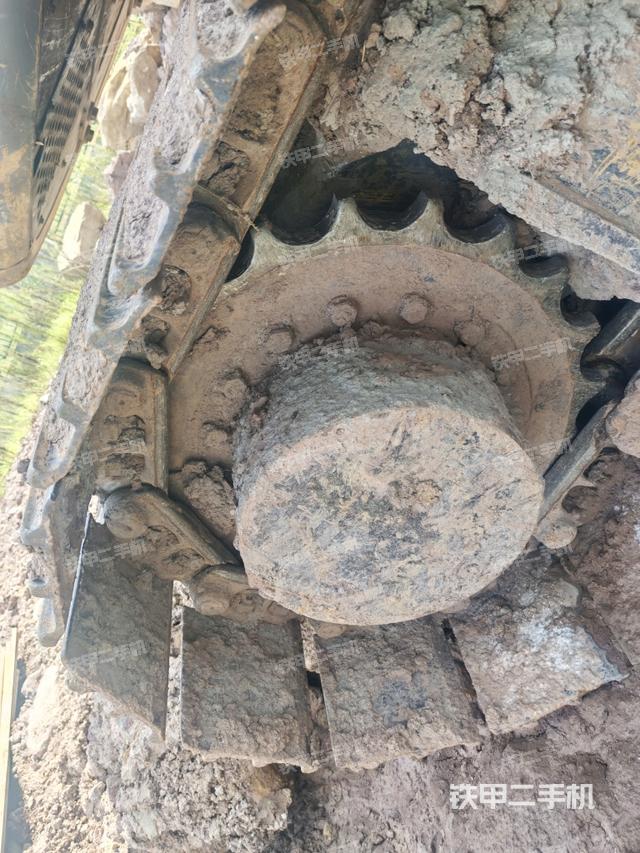 左驅(qū)動(dòng)輪(行走機(jī)構(gòu)) 左驅(qū)動(dòng)輪(行走機(jī)構(gòu))