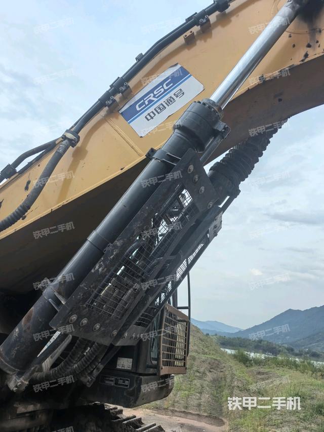 大臂根部 斜视（工作和回转装置）