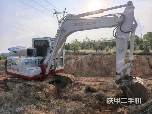 整機(jī)右后45°(整機(jī)外觀) 整機(jī)右后45°(整機(jī)外觀)