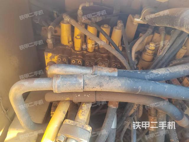 发动机整体俯视(整机外观) 发动机整体俯视(整机外观)