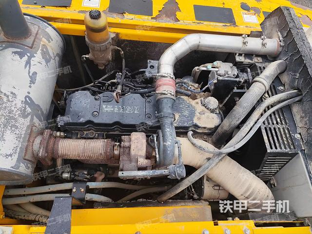 發(fā)動機整體俯視(整機外觀) 發(fā)動機整體俯視(整機外觀)