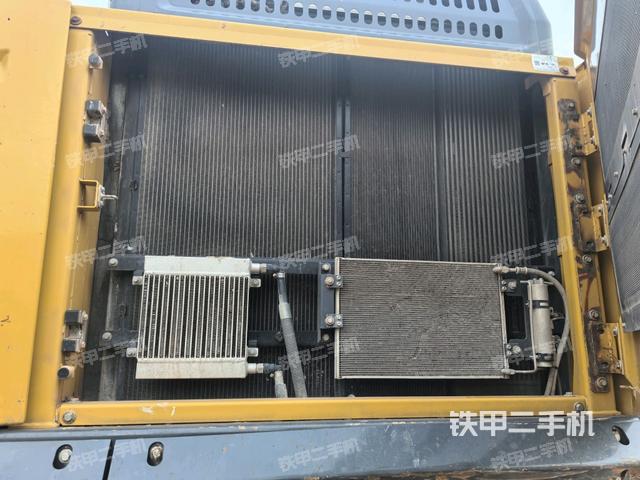 液压泵室（大件舱室）