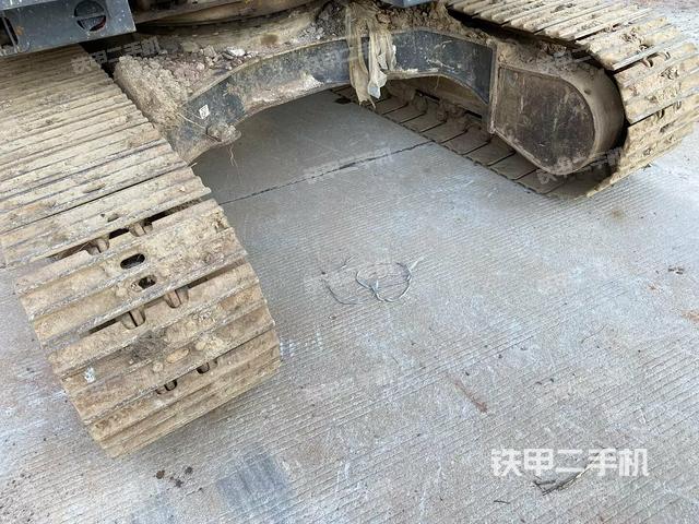 左側(cè)行走馬達(dá)蓋板(行走機(jī)構(gòu)) 左側(cè)行走馬達(dá)蓋板(行走機(jī)構(gòu))