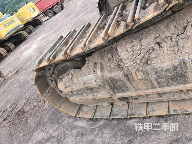 右侧行走马达盖板（行走机构）