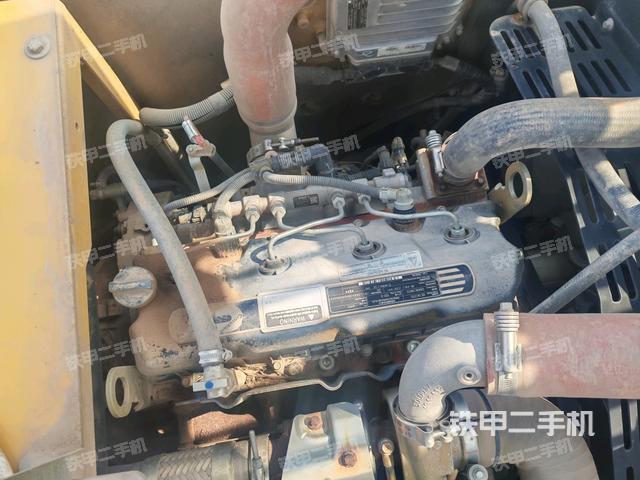 發(fā)動(dòng)機(jī)室(上車部件) 發(fā)動(dòng)機(jī)室(上車部件)