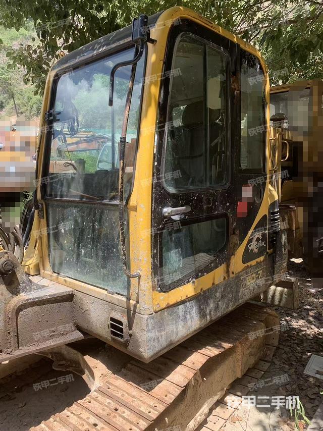 现代R60-7挖掘机