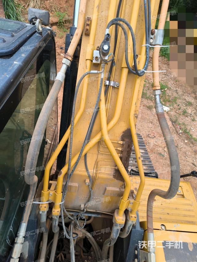 大臂整体 右侧（工作和回转装置）