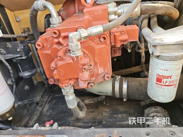 液壓泵室(大件艙室) 液壓泵室(大件艙室)