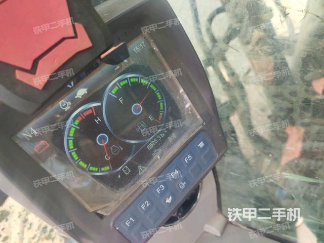 小時(shí)表(駕駛室部分) 小時(shí)表(駕駛室部分)