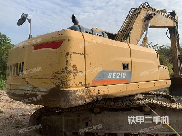 整機(jī)右后45°(整機(jī)外觀) 整機(jī)右后45°(整機(jī)外觀)