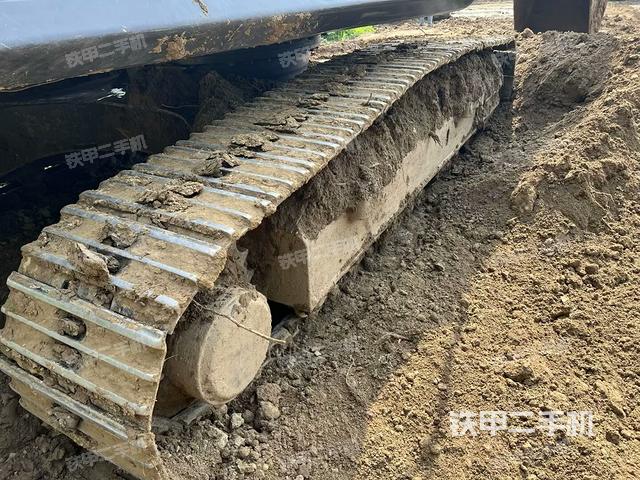 單側(cè)履帶整體（整機(jī)外觀）