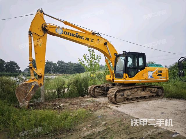 龙工LG6225E挖掘机