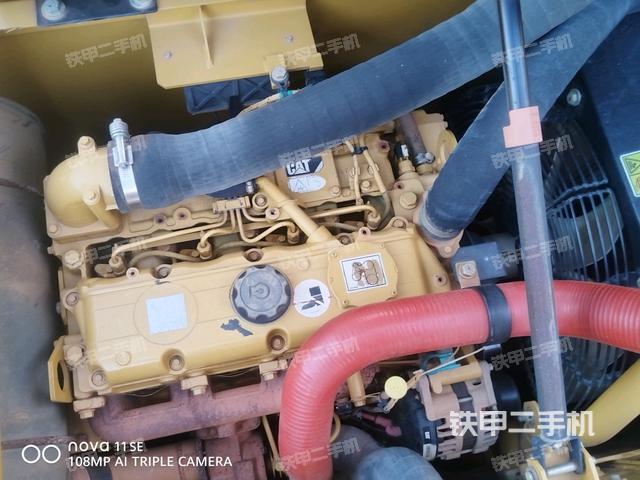 發(fā)動(dòng)機(jī)整體俯視(整機(jī)外觀) 發(fā)動(dòng)機(jī)整體俯視(整機(jī)外觀)