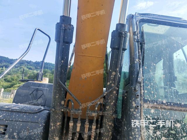 大臂油缸整體?豎拍(工作和回轉(zhuǎn)裝置) 大臂油缸整體?豎拍(工作和回轉(zhuǎn)裝置)