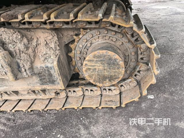 左驱动轮（行走机构）