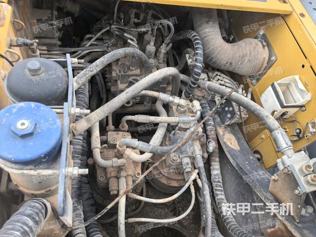 驾驶室顶部俯视（上车部件）