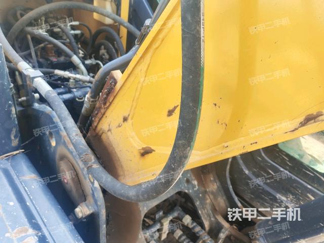 大臂根部?斜視(工作和回轉(zhuǎn)裝置) 大臂根部?斜視(工作和回轉(zhuǎn)裝置)