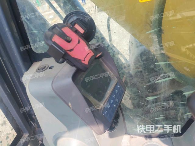 顯示屏?(駕駛室部分) 顯示屏?(駕駛室部分)